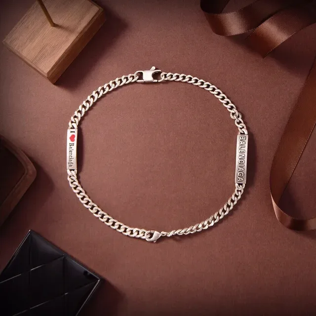 Balenciaga I Love Balenciaga Bracelet chaîne curb-link gravée 3