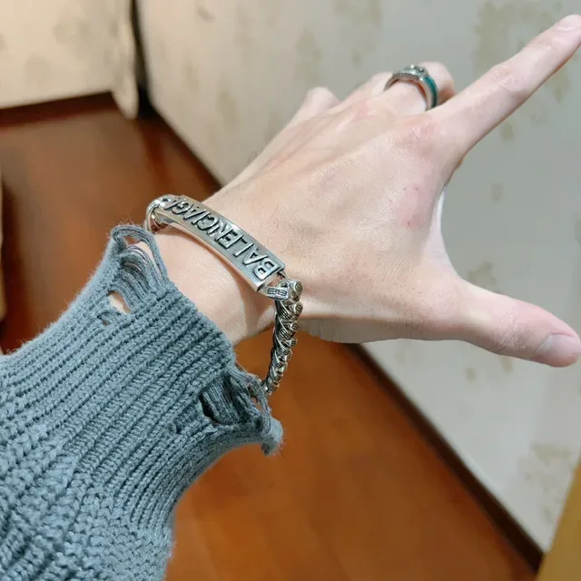Balenciaga Logo Chaîne Bracelet Métal Argenté 3