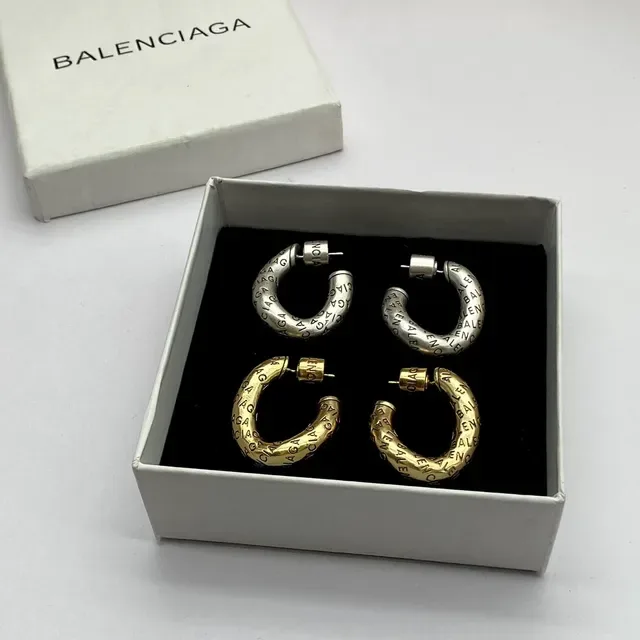 Balenciaga Logo-Embossed C-Hoop Brincos Prata Dourado 7