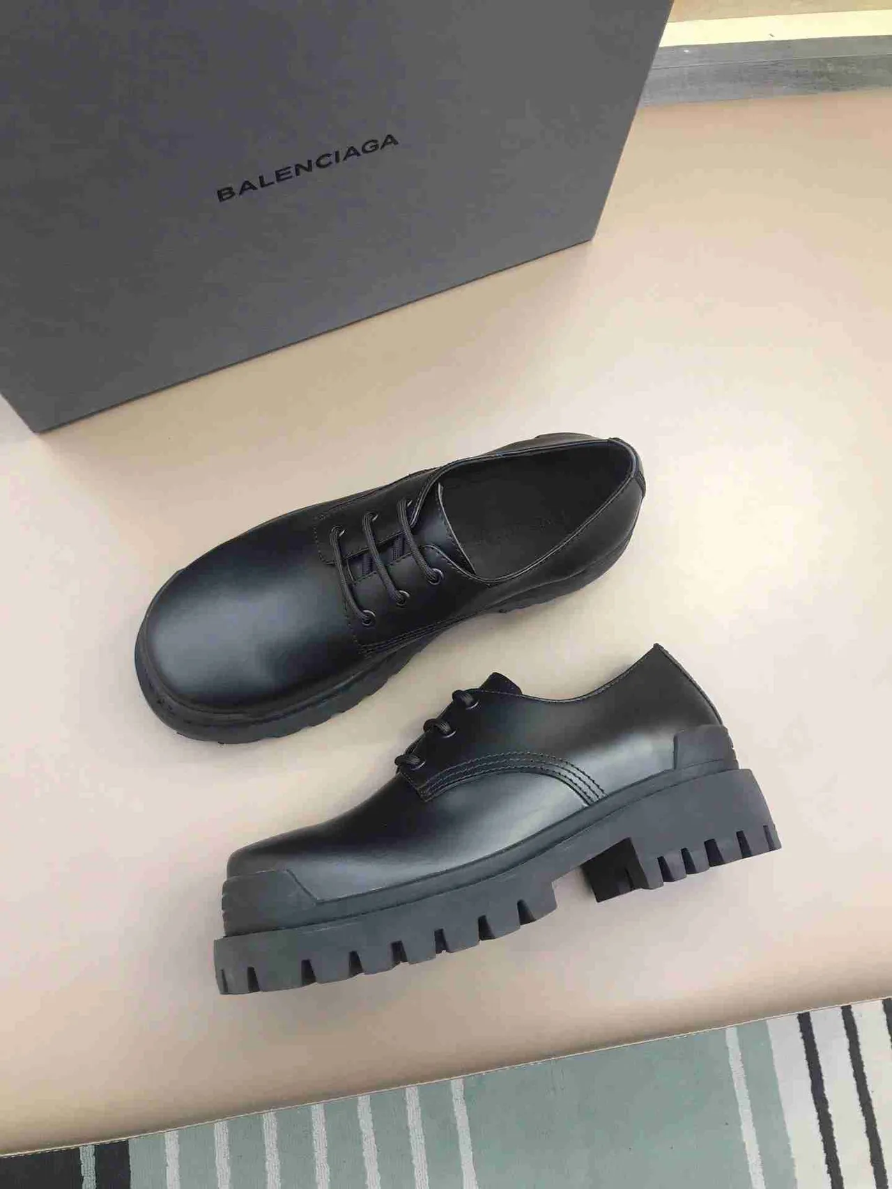 Balenciaga Oxford Preto Couro Liso Sola Grossa Lug Sole Oxford Shoes 2