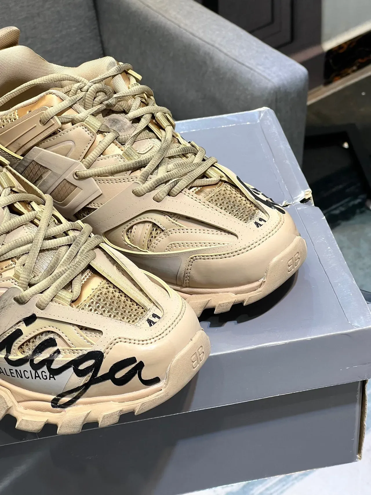 Balenciaga Runner Beige Cursive Logo Chunky Sneakers 9
