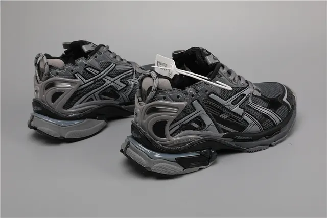 Balenciaga Runner Dark Grey Black Chunky Sneakers 3