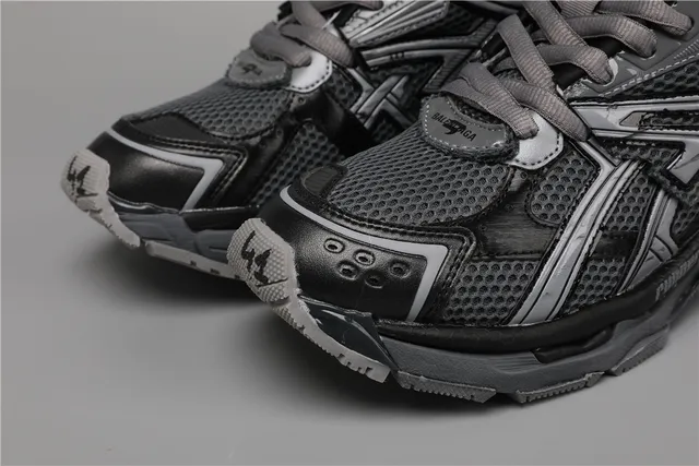 Balenciaga Runner Dark Grey Black Chunky Sneakers 4