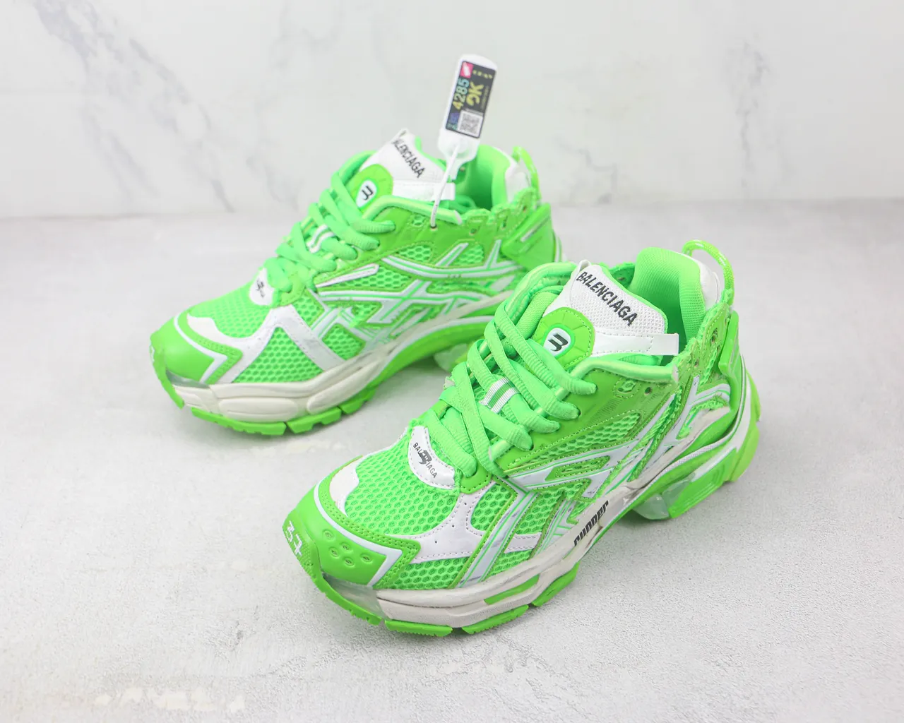 Balenciaga Runner Tênis Chunky Verde Neón em Malha 4