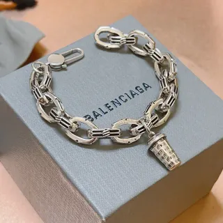 Balenciaga سوار سلسلة رابطة سميكة باللون الفضي والأسود مع تفاصيل