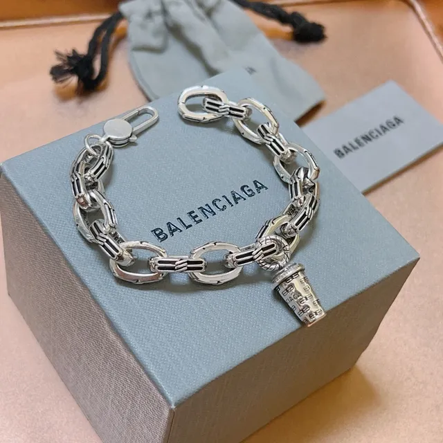 Balenciaga Pulseira de Corrente com Detalhes de Elos Grossos Prateada Preta 2