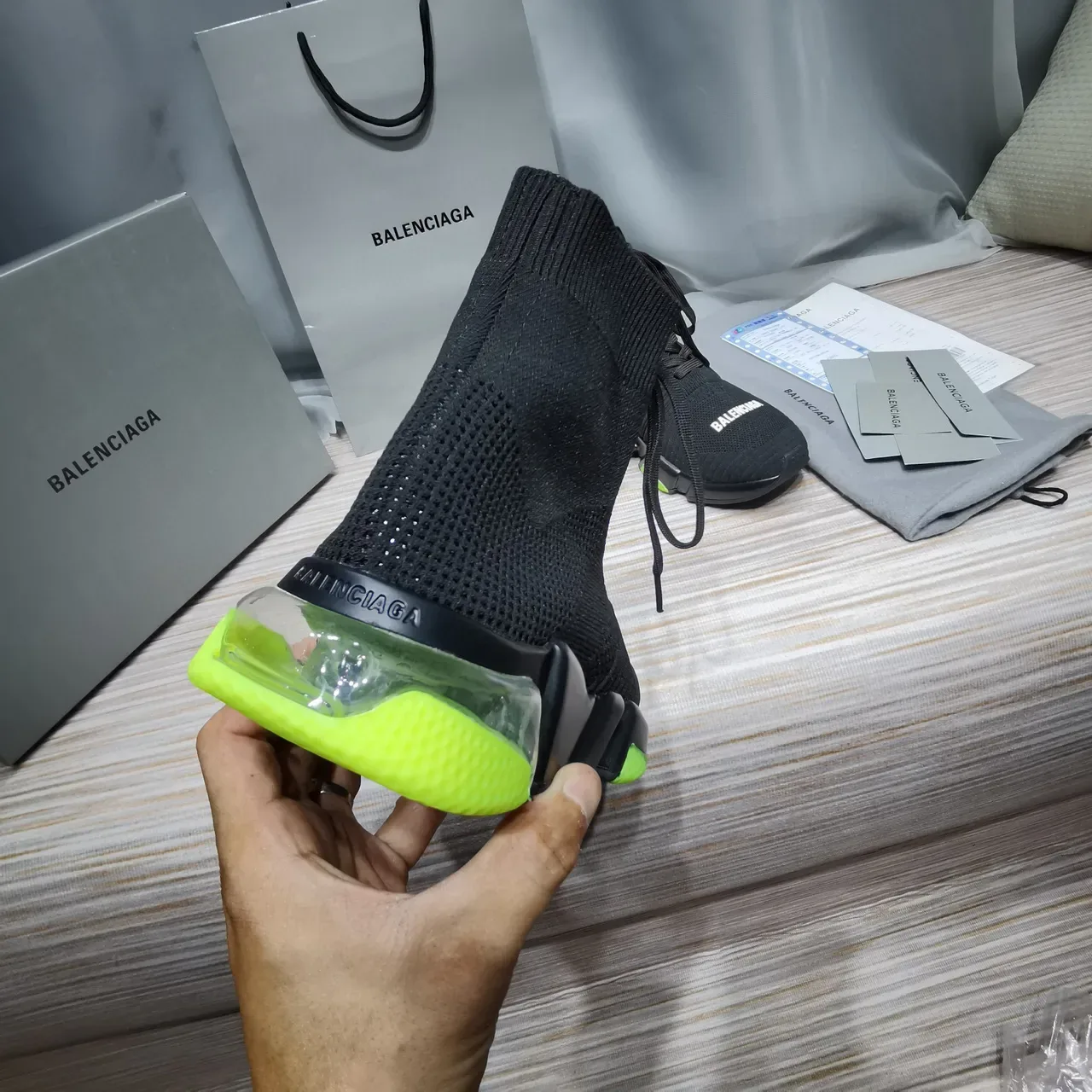 Balenciaga Speed Trainer Noir Jaune Maille Ajustement Chaussure Suela Sculptée Chunky Sneakers 2