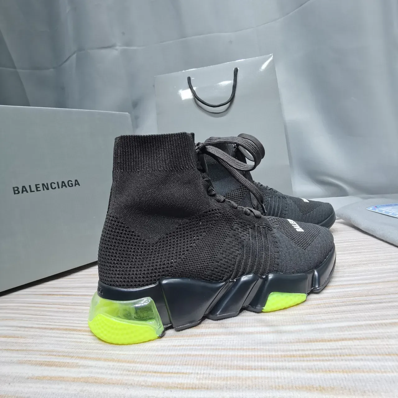 Balenciaga Speed Trainer Noir Jaune Maille Ajustement Chaussure Suela Sculptée Chunky Sneakers 3