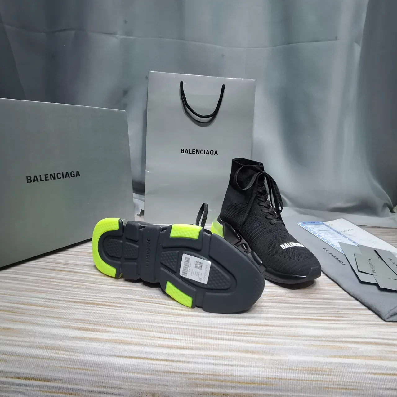 Balenciaga Speed Trainer Noir Jaune Maille Ajustement Chaussure Suela Sculptée Chunky Sneakers 5