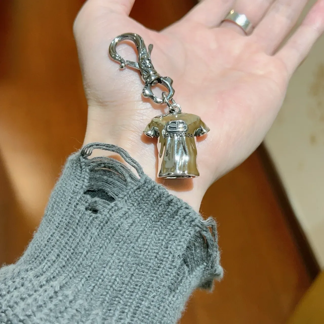 Balenciaga T-Shirt Charm Bracelet Métal Ton Argent 8