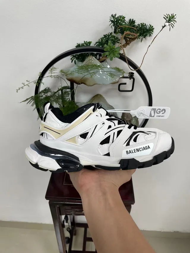 Balenciaga Track Trainer zapatillas chunky blancas negras beige 3