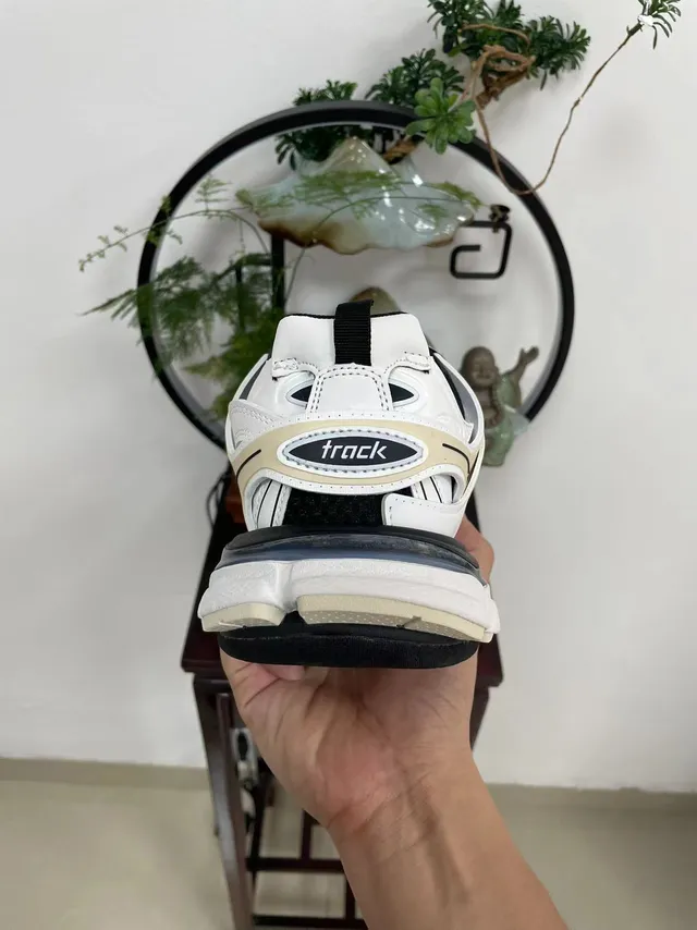Balenciaga Track Trainer zapatillas chunky blancas negras beige 5