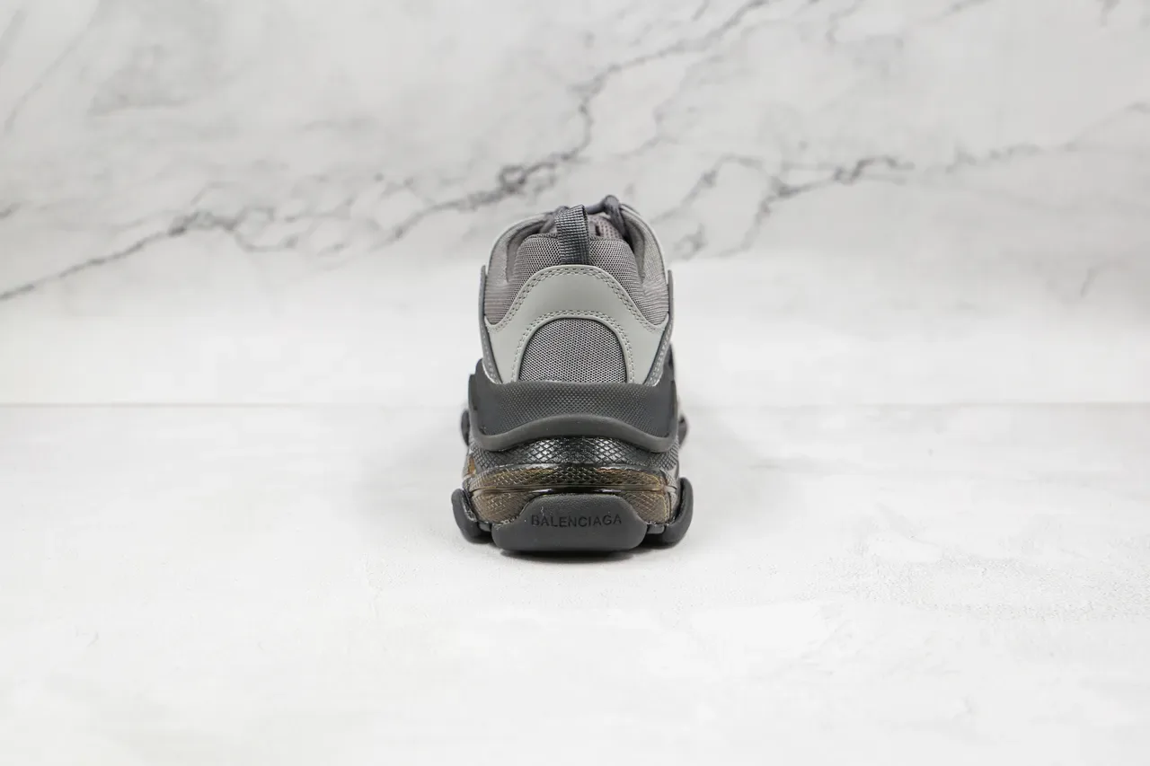 Balenciaga Triple S Gris et Noir Chaussures Chunky 2