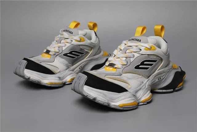 Balenciaga Triple S Gris Noir Jaune baskets épaisses 5