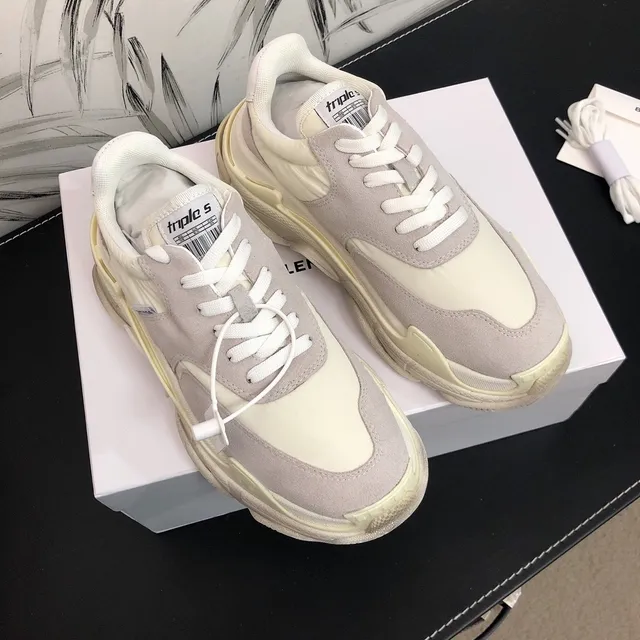 Balenciaga Triple S Off-White Beige baskets chunky 2