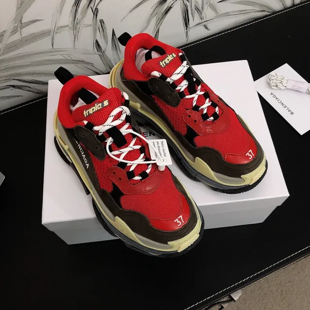 Balenciaga Triple S Sneakers chunky rouge marron crème 2