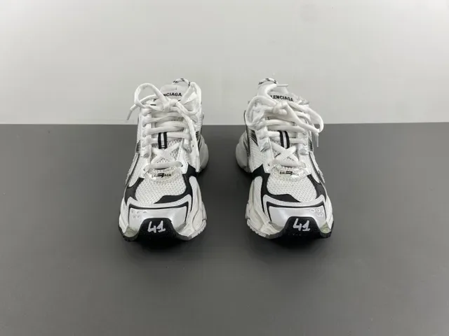 Balenciaga Chaussures Chunky Blancs et Noirs semelle plateforme maille multicouche recouvrements synthétiques 11