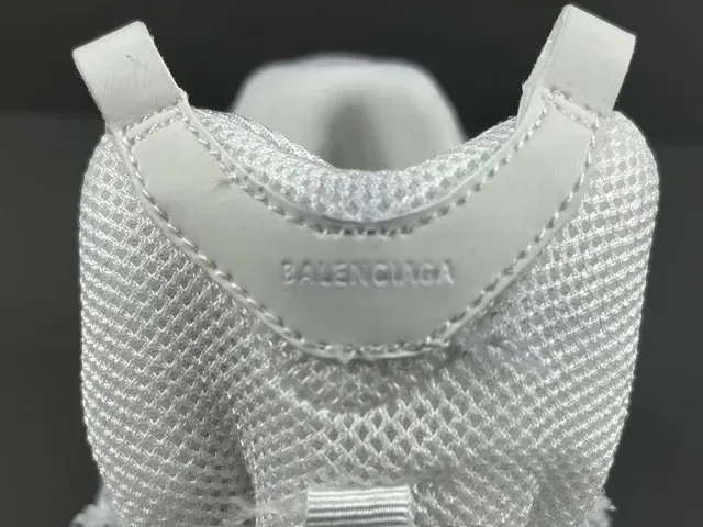 Balenciaga Branco e Vermelho Malha e Superposição Sintética Superior Esculturada Sola Multicamadas Sapatilhas Chunky 5