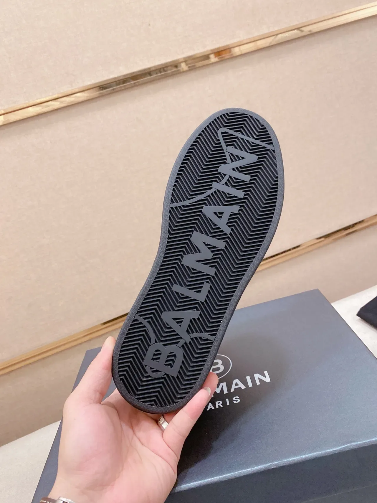 Balmain B-Court Chaussure lifestyle noire High-Top Embossed Greek Key 2