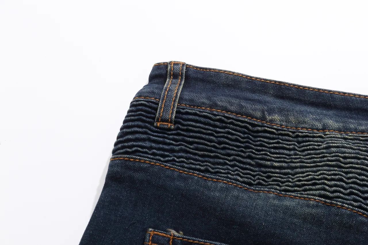 Balmain Shorts de Jeans Desgastados Indigo com Salpicos de Tinta 3