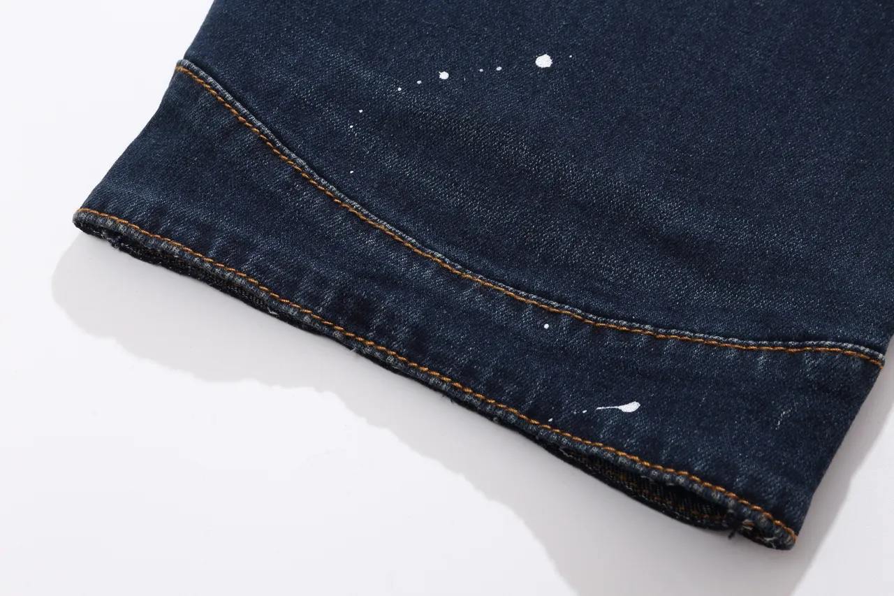 Balmain Shorts de Jeans Desgastados Indigo com Salpicos de Tinta 6