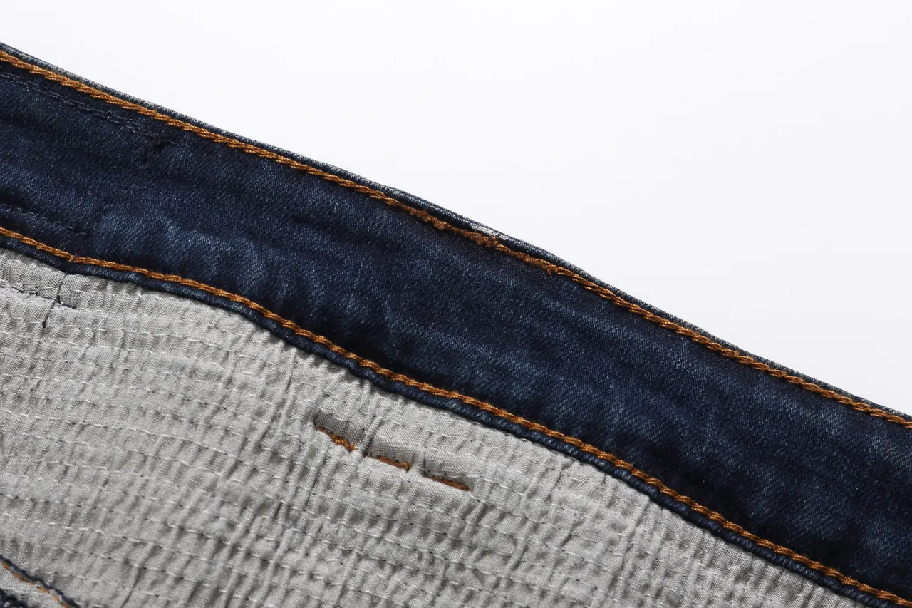Balmain Shorts de Jeans Desgastados Indigo com Salpicos de Tinta 7