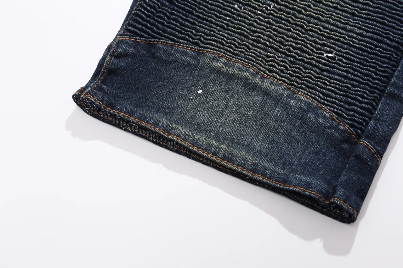 Balmain Shorts de Jeans Desgastados Indigo com Salpicos de Tinta 14