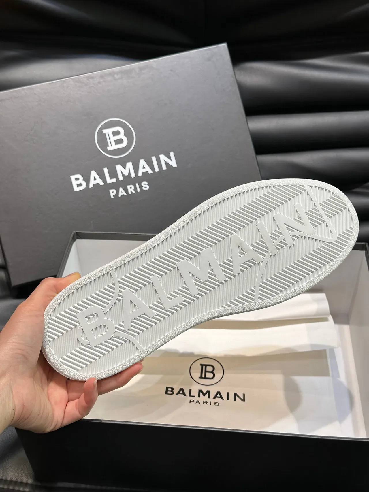 Balmain Gris Blanc Stratifié Cuir Et Maille Supérieure Semelle Plateforme Sculptée Sneakers Lifestyle 9