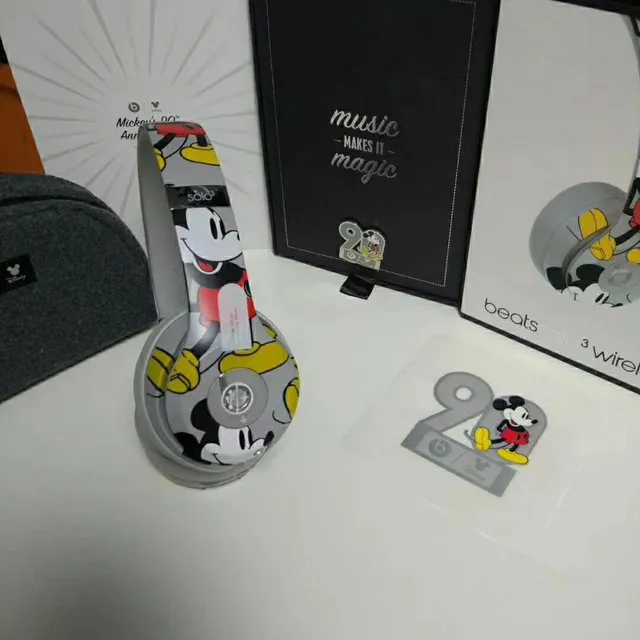 Beats Solo³ Mickey Mouse Gray Multicolor Over-ear Headphones 7