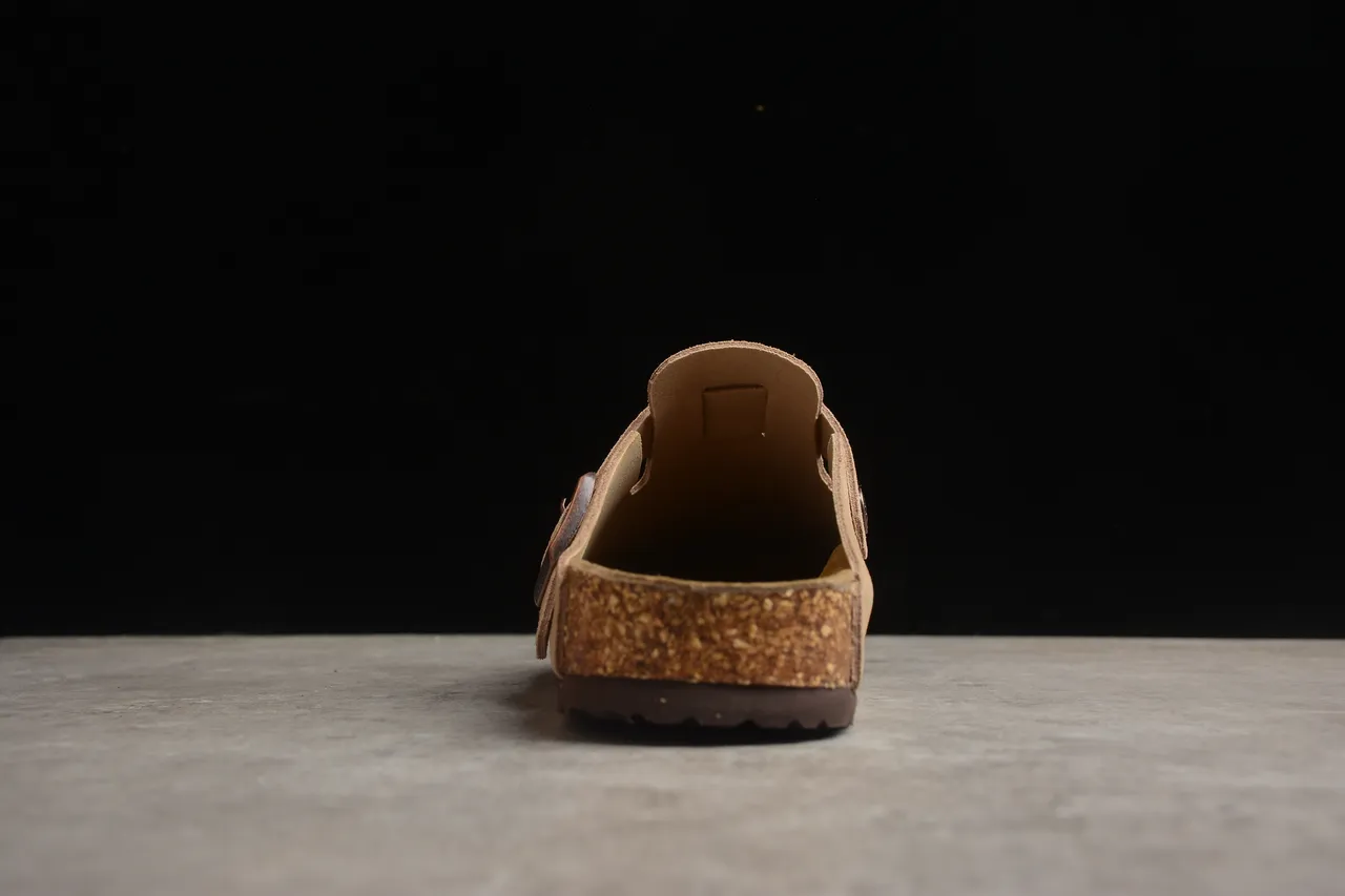 Birkenstock Arizona नعाल بني فاتح من البيدي بإبزة واحدة 9