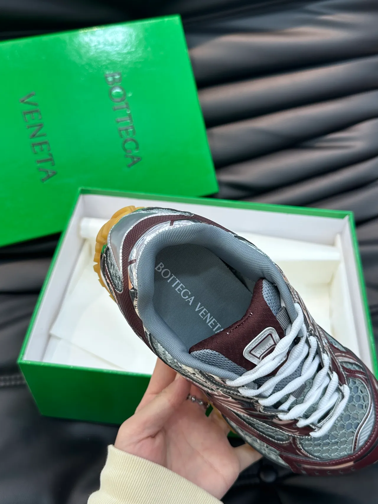 Bottega Veneta Andiamo البورجواني الفضي Intrecciato حذاء لايف ستايل 3