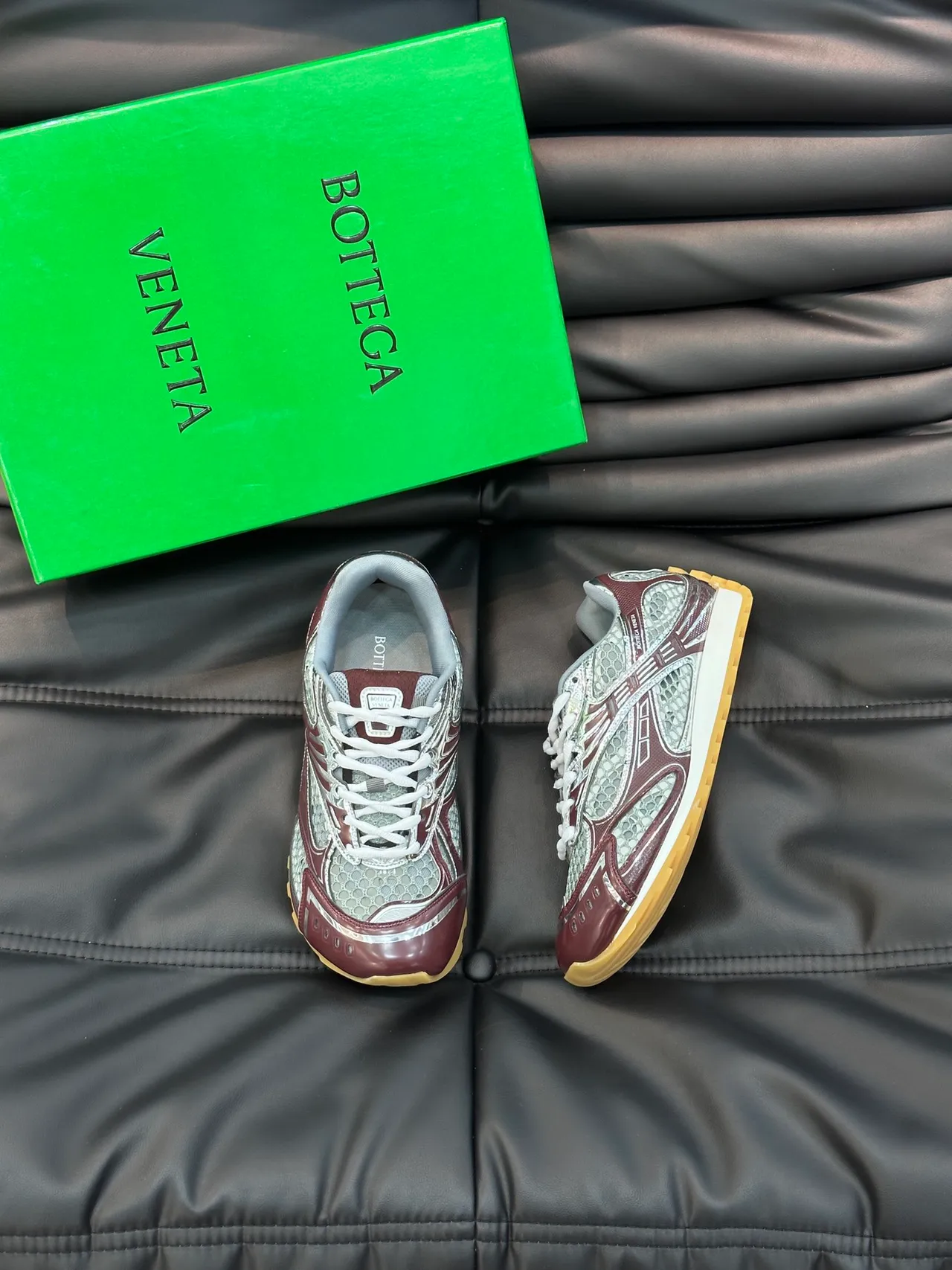Bottega Veneta Andiamo البورجواني الفضي Intrecciato حذاء لايف ستايل 5