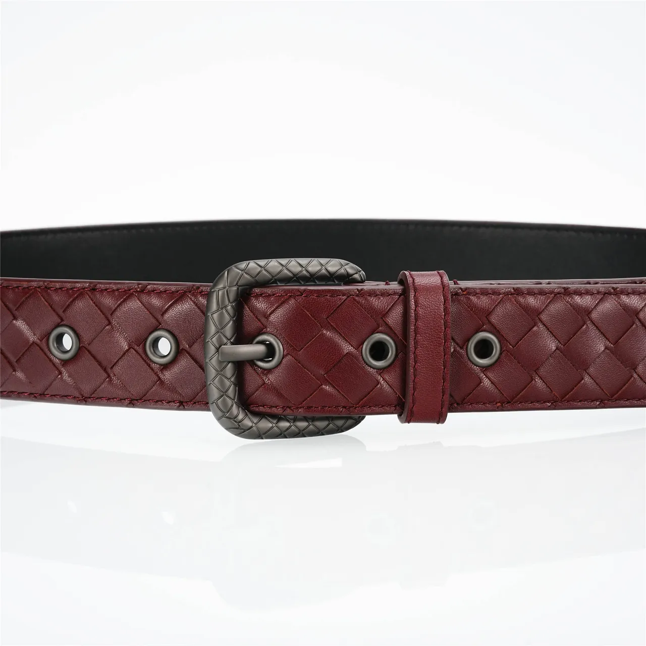 Bottega Veneta Cassette Intrecciato Ceinture en cuir bordeaux 8
