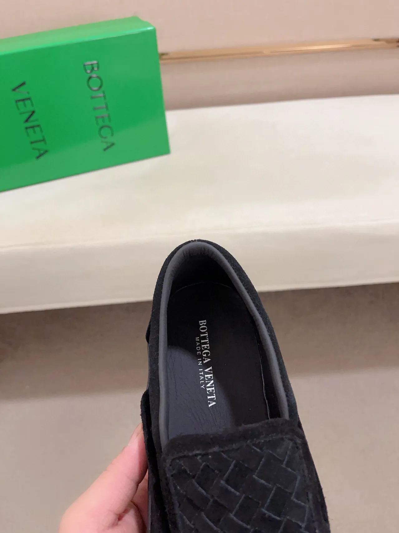 Bottega Veneta Cassette Loafer أسود منسوج سويد منزلق 6