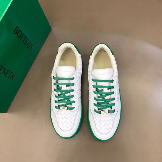 Bottega Veneta sneakers lifestyle blanc et vert en cuir tressé low-top 9