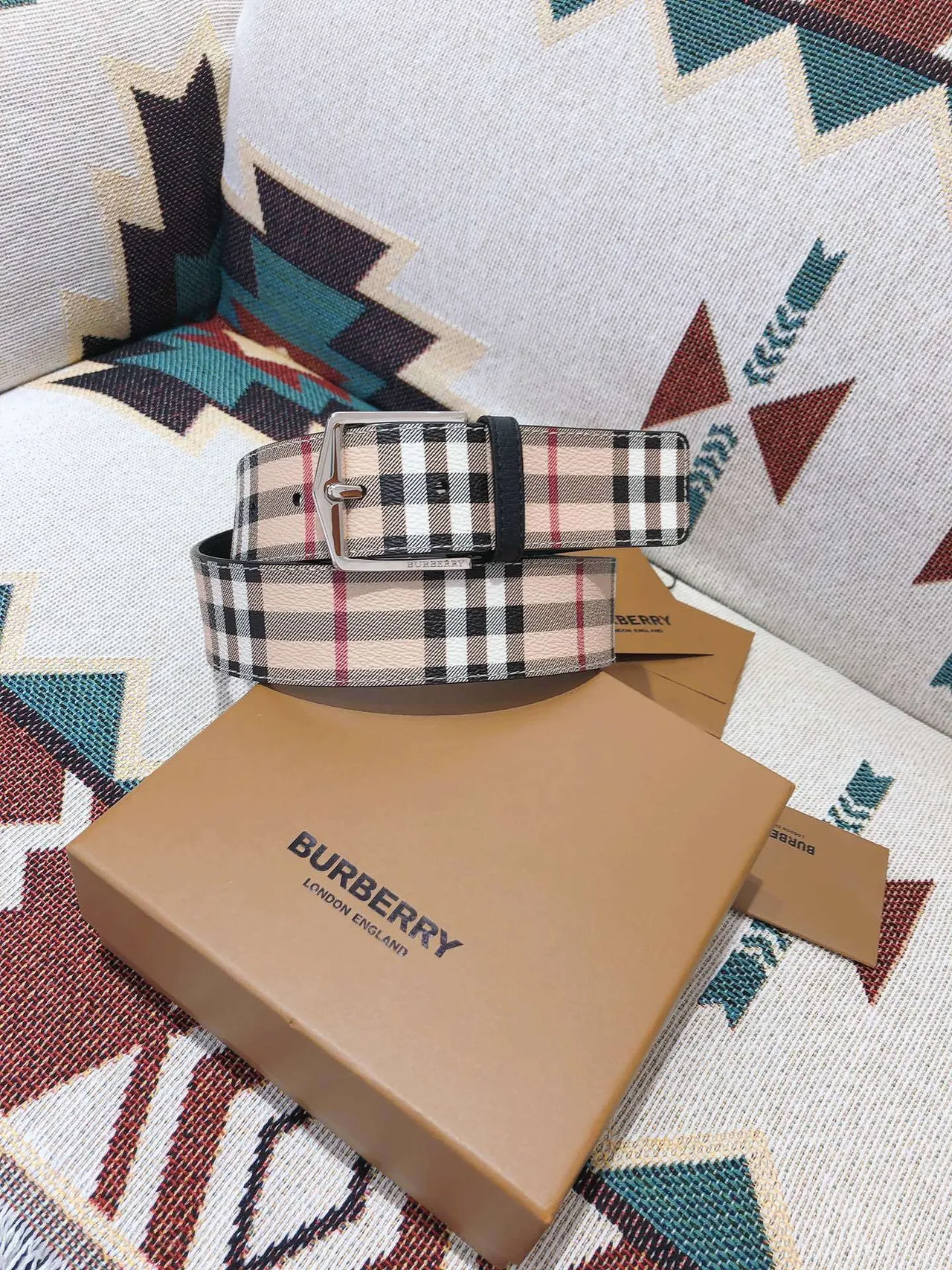 Burberry beige noir rétro carreaux toile finitions cuir ceinture 1