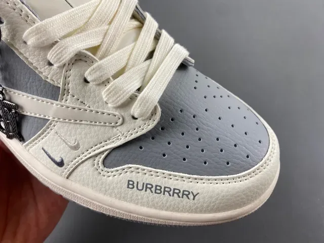 Burberry Beige Gray Low-Top Leather-and-Synthetic Upper Lifestyle Sneakers 2
