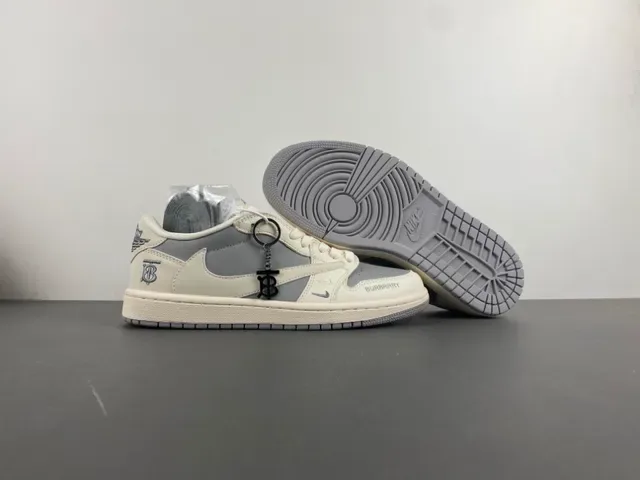 Burberry Beige Gray Low-Top Leather-and-Synthetic Upper Lifestyle Sneakers 12