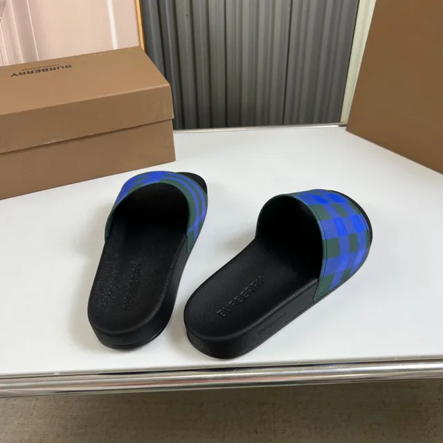 Burberry Check Strap Slide Slipper 5