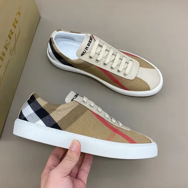 Burberry House Check Beige Rouge Noir Blanc Style de vie Chaussures lifestyle 6