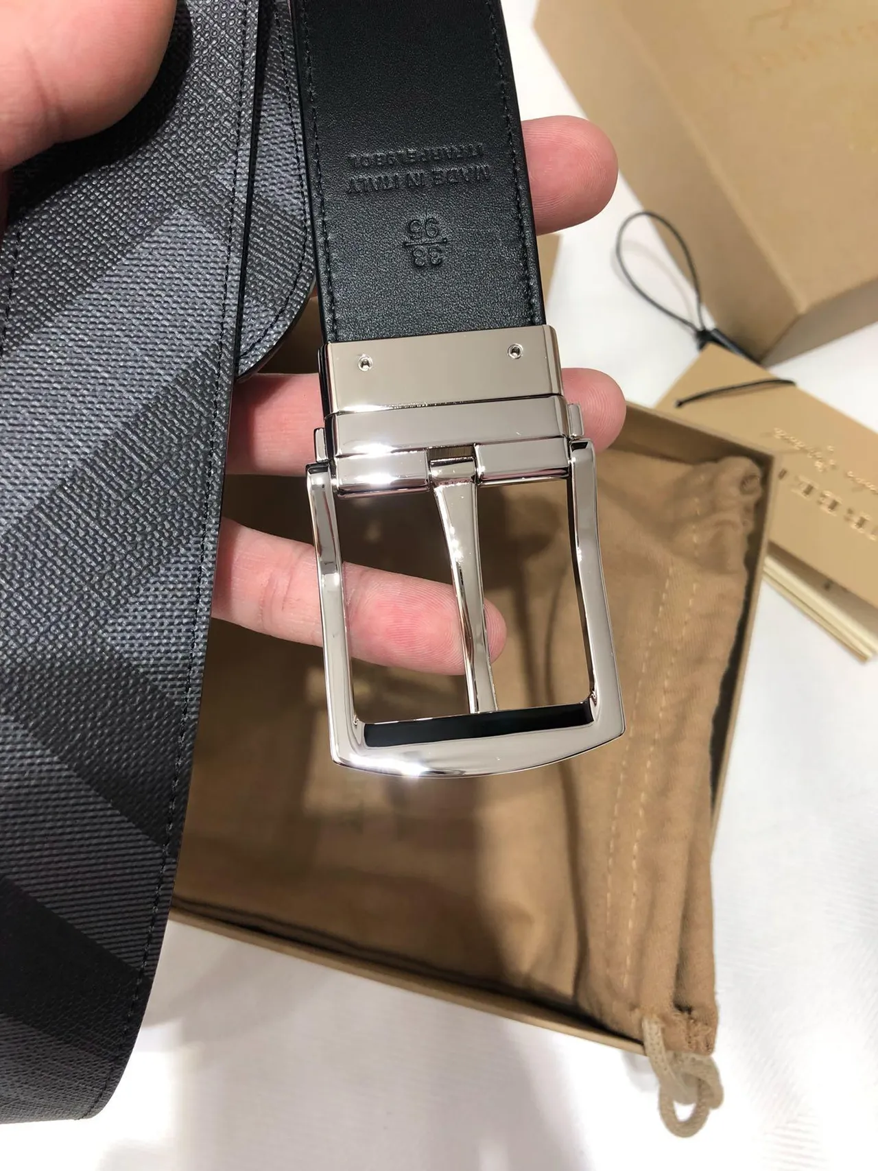 Burberry House Check Gray Black Leather Belt 2