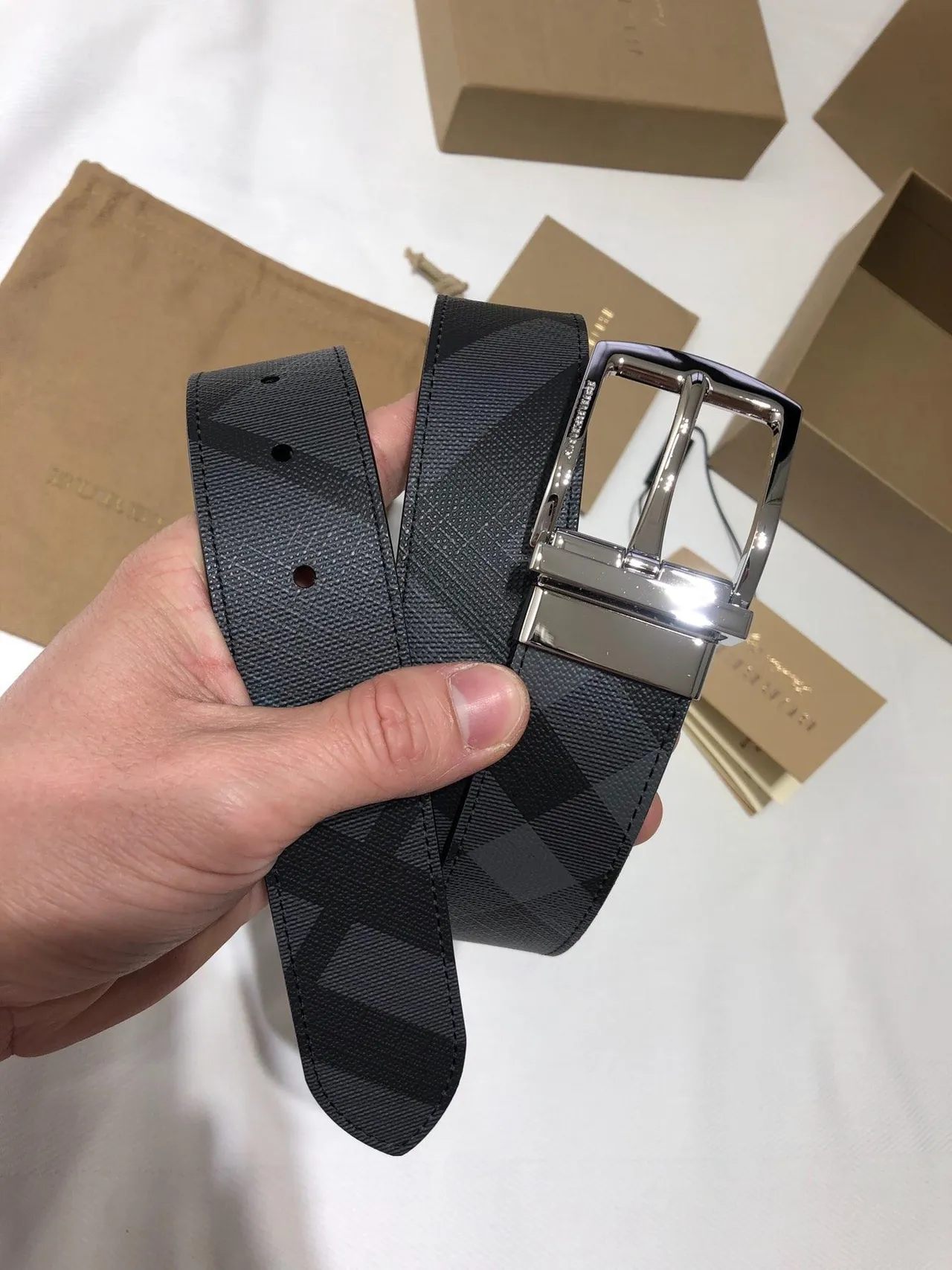 Burberry House Check Gray Black Leather Belt 8