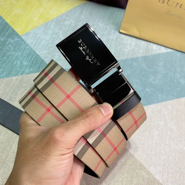 Burberry Knight Beige Check উল্টানো যায় এমন চামড়ার বেল্ট 4