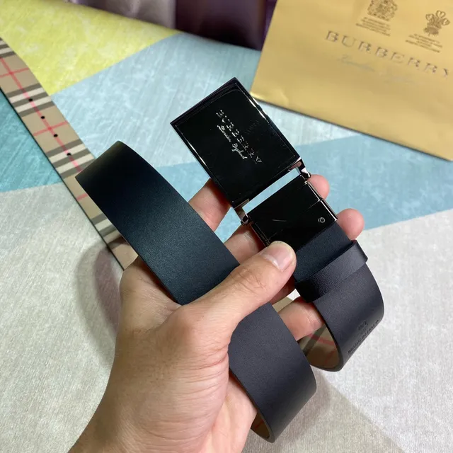 Burberry Knight Beige Check উল্টানো যায় এমন চামড়ার বেল্ট 5