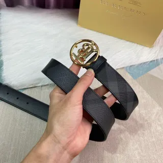Burberry Knight Black House Check Leather Belt