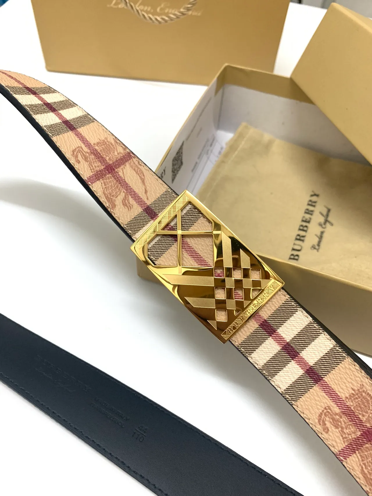 Burberry Knight Check Pattern Leather Belt 7