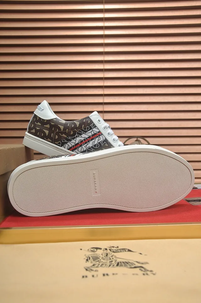 Burberry Knight সাদা এবং বাদামি Monogram লाइফস্টাইল স্নিকার্স 3
