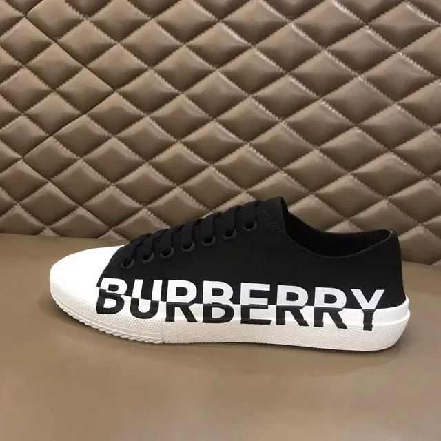 Burberry Logo-Side Sneakers Lifestyle Noir et Blanc 2