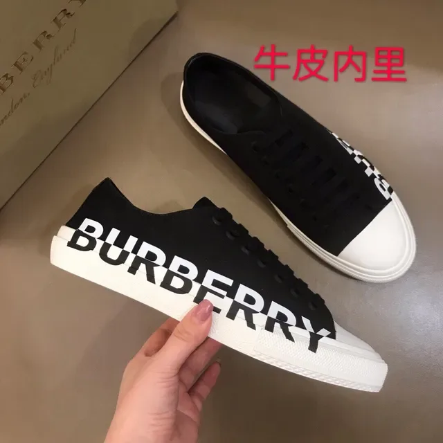 Burberry Logo-Side Sneakers Lifestyle Noir et Blanc 4