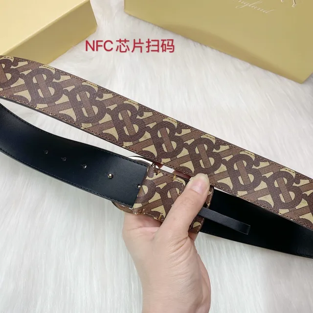 Burberry Monogram TB Logo ceinture en cuir marron beige 2